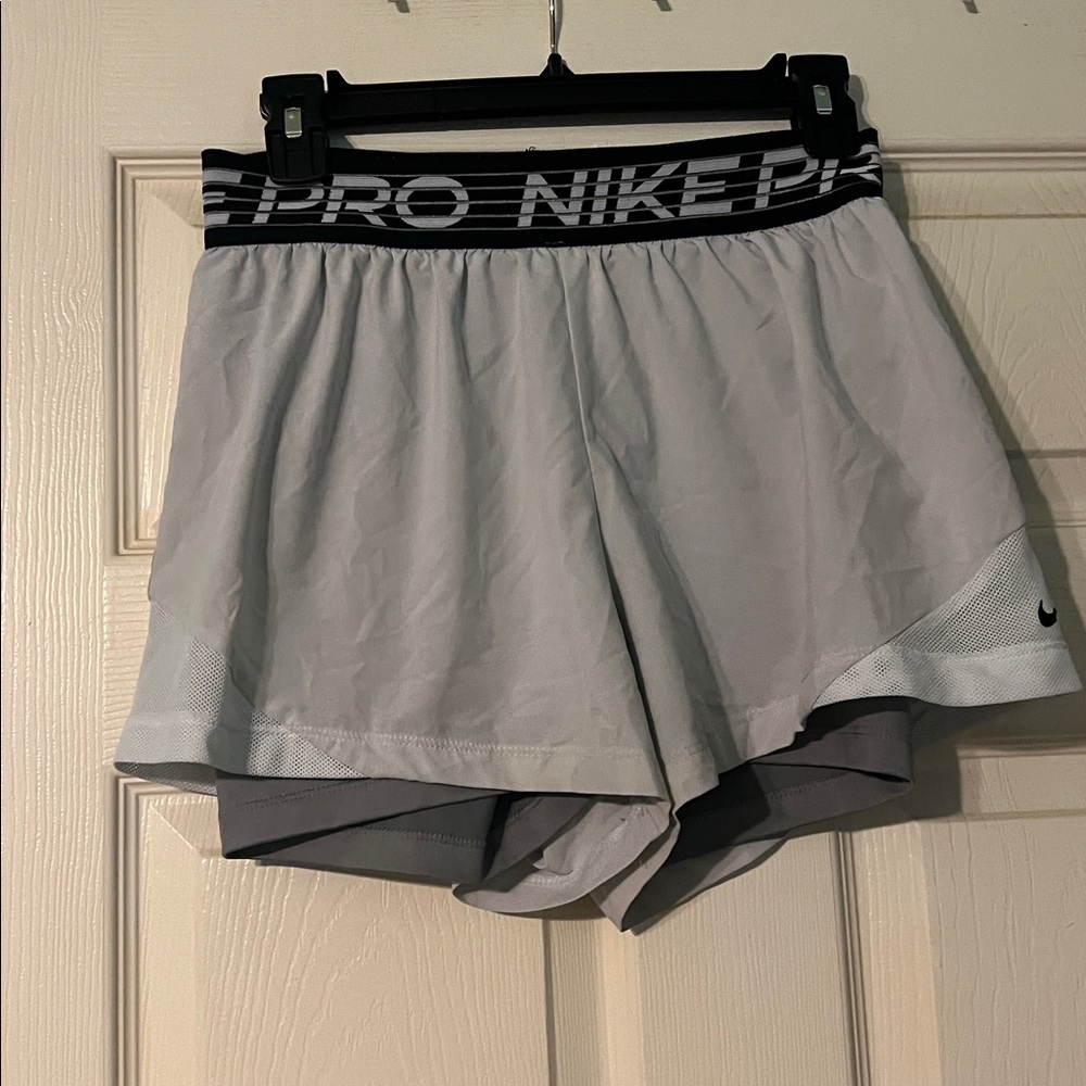 Nike Pro Dri-Fit Shorts. Size M. No wear.